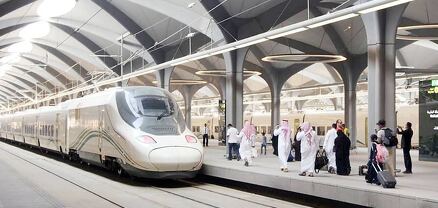 Սաուդյան Արաբիայում ընկերությունը որոշել է աշխատանքի ընդունել 30 կին գնացքի մեքենավարի և ստացել է 28 հազար դիմում