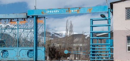 «Հրազդան» ցեմենտի գործարանի աշխատակցիներին աշխատավարձ չեն տալիս. նրանք բողոքում են