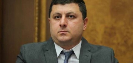 Փաշինյանական խմբերը կարծում են, որ պետական խորհրդանիշներ պղծելով՝ պաշտպանում են իրենց կուռքին. Աբրահամյան