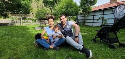 Սիրուն Մինասը լուսանկար է հրապարակել ամուսնու և երեխաների հետ