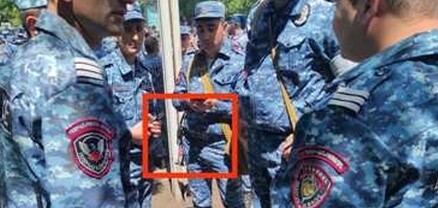 Ոստիկանները կրում են լրացուցիչ միջոցներ, որոնցից շատերի կիրառումն արգելված է. Թովմասյանը գրություն է ուղարկել դատախազին