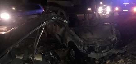 Երևան-Մեղրի ավտոճանապարհին բախվել են 3 մեքենա. նրանցից մեկը բռկվել է