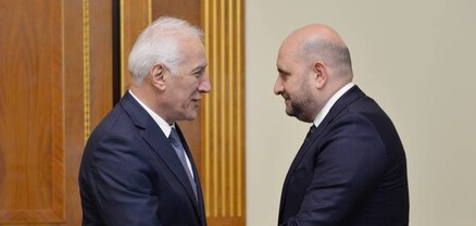 Նախագահ Խաչատուրյանն ու ԿԲ նախագահը քննարկվել են Հայաստանի ֆինանսական շուկային վերաբերող մի շարք հարցեր