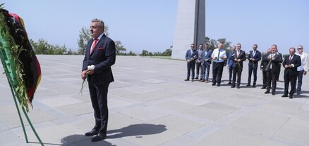 Գերմանիայի Սաքսոնիա-Անհալթ երկրամասի Լանդթագի նախագահն այցելել է Ծիծեռնակաբերդի հուշահամալիր