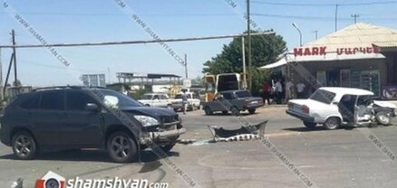 Արարատի մարզում բախվել են Lexus-ն ու 07-ը, 3 վիրավորներից 2-ը երեխաներ են. shamshyan.com