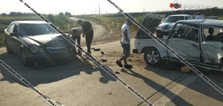 Երևան-Երասխ ավտոճանապարհին բախվել են Mercedes և ВАЗ 2107 մակնիշի ավտոմեքենաները․ shamshyan.com