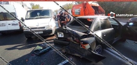 Երևանում բախվել են Mercedes-ը, Ford Transit-ն ու Audi-ն․ shamshyan.com