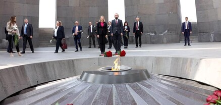 Նորվեգիայի ԱԳ նախարարը Հայոց ցեղասպանության հուշահամալիրում հարգանքի տուրք է մատուցել զոհերի հիշատակին