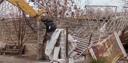 Շենգավիթում շարունակվում է ապօրինի շինությունների ապամոնտաժումը. քաղաքապետարան