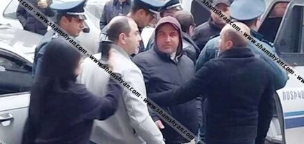 Երևանում մի խումբ անձինք կրկին ներխուժել են «Հանրային ձայն» կուսակցության փաստաբանական գրասենյակ․ shamshyan.com