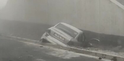Լանջիկ-Մաստարա հատվածում տասնյակ մեքենաներ մերկասառույցի պատճառով դուրս են եկել երթևեկելի գոտուց