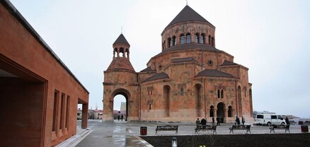 Արցախում անհանգիստ են․ Ստեփանակերտի եկեղեցու վրա կանաչ ներկով գրել են. «Карабах-Азербайджан»