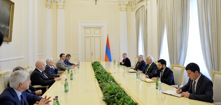 Նախագահ Վահագն Խաչատուրյանն ընդունել է ֆիզիկոս, ՌԴ ԳԱ ակադեմիկոս Յուրի Հովհաննիսյանին