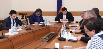 Դարձ ի շրջանս յուր. Հրապարակ