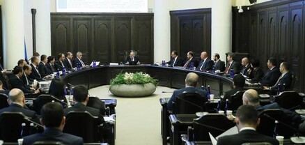 Փաշինյանի իշխանությունը ժողովրդավարության և թափանցիկության ռեկորդներ է սահմանում․ Հրապարակ
