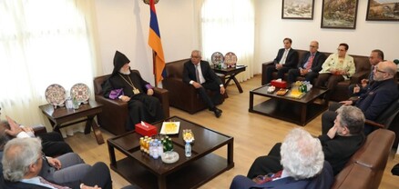 Արամ Ա-ն Քուվեյթում ՀՀ դեսպանի հետ քննարկել է հայ-քուվեյթական զարգացող հարաբերությունները