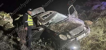 Արագածոտնում Mercedes-ը դուրս է եկել երթևեկելի գոտուց և հայտնվել դաշտում․ 5 վիրավորներից 1-ը երեխա է․ shamshyan.com