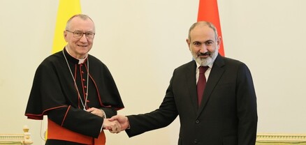 Փաշինյանը հյուրընկալել է Սուրբ Աթոռի պետքարտուղարին