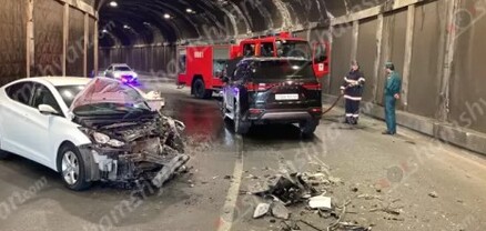 Խոշոր ավտովթար Երևանում․ «Բելաջիոյի» թունելում բախվել են Lexus-ն ու Hyundai Elantra-ն․ կա վիրավոր․ shamshyan.com