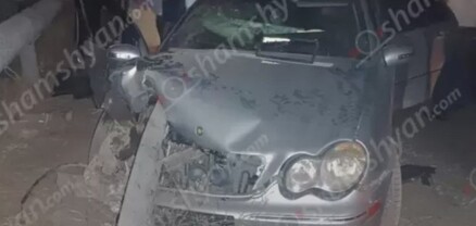 Mercedes-ը մխրճվել է երկաթե արգելապատնեշի մեջ. կա 1 զոհ, 1 վիրավոր․ shamshyan.com