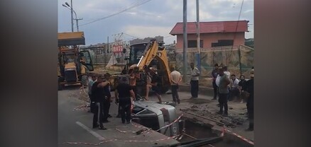 Ավանում մեքենան կողաշրջվել է քանդված ճանապարհի մեջ