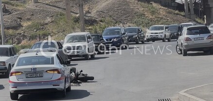 Հաղթանակ թաղամասի սկզբնամասում ավտոմեքենան հարվածել է մոտոցիկլետին
