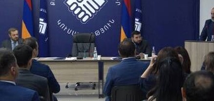 Փաշինյանը խնդիր է դրել՝ բացահայտելու քվեարկությանը չգնացած «դասալիք» պաշտոնյաներին․ Հրապարակ