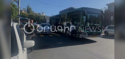 Երևանում վթարի է ենթարկվել 36 համարի MAN մակնիշի ավտոբուսը․ լուսանկարներ