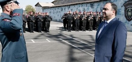 ՆԳ նախարարն ու ոստիկանության պետը մասնակցել են ՈԶ հատուկ նշանակության զորամասի 18-ամյակի միջոցառմանը
