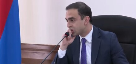 Շինթույլտվությունը տվել է Զովունին, բայց շենքը կառուցվել է Երևանի սահմաններում