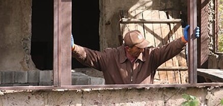 Գորիսում մեկնարկել է Արցախից բռնի տեղահանվածներին բնակարաններով ապահովելու ծրագիրը