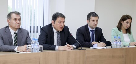 Պարույր Հովհաննիսյանը Լեհաստանի ԱԳ նախարարի տեղակալին է ներկայացրել Արցախում էթնիկ զտման հետևանքները