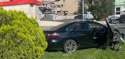 Երևանում բախումից հետո Toyota-ն վրաերթի է ենթարկել 5 հետիոտնի․ վիրավորներից 3-ը երեխաներ են. shamshyan.com