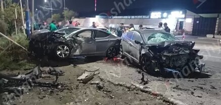 Երևանում ճակատ ճակատի բախվել են Hyundai Elantra-ները. կա վիրավոր. shamshyan.com