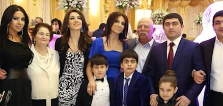 Մի կյանքի պատմություն. Ռոզա Ծառուկյան