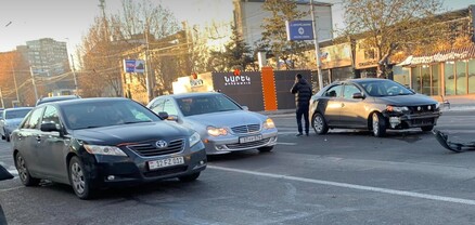 Երևանում՝ Գայի պողոտայում, բախվել են Mercedes-ն ու Kia-ն․ հսկայական խցանում է առաջացել