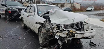 Ուջանում բախվել են Mercedes-ն ու «ՎԱԶ 2107»-ը. 4 վիրավորներից մեկը երեխա է. shamshyan.com