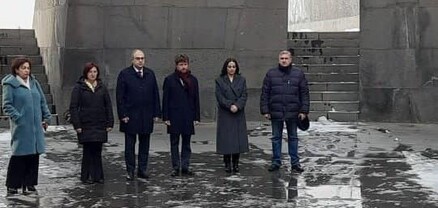 Օլիվիե Դըկոտինյին հարգանքի տուրք է մատուցել Հայոց ցեղասպանության զոհերի հիշատակին