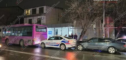 Երևանում Mercedes-ը բախվել է պարեկի ավտոմեքենային, վերջինն էլ բախվել է 38 համարի ավտոբուսին. shamshyan.com