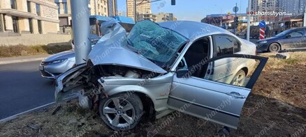15 թաղամասում խմած վարորդը BMW-ով բախվել է էլեկտրասյանը. կան վիրավորներ. shamshyan.com