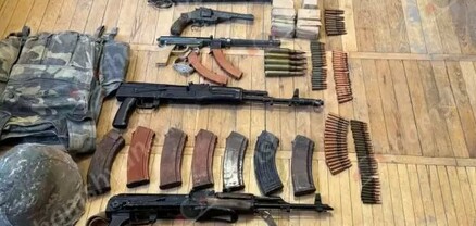 Ոստիկանները հերթական խոշոր չափի զենք-զինամթերքն են հայտնաբերել, որոնք քաղաքացին բերել էր 44-օրյա պատերազմից հետո․ shamshyan.com