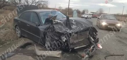 Արմավիրի մարզում բախվել են Mercedes-ներն ու «07»-ը. կա վիրավոր․ shamshyan.com