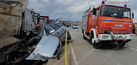 Արագածոտնի մարզում Opel-ը բախվել է բեռնատար Howo-ին, հետո մխրճվել մեկ այլ բեռնատար Howo-ի մեջ. կա 1 զոհ, 2 վիրավոր. shamshyan.com