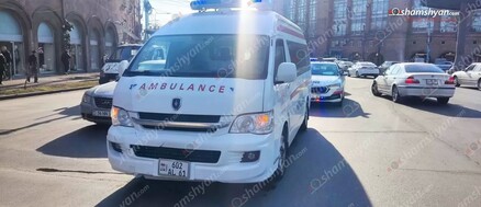 Երևանում բախվել են շտապօգնության ավտոմեքենան ու Nissan-ը․ shamshyan.com