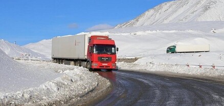 Լարսը բաց է բոլոր տեսակի տրանսպորտային միջոցների համար