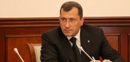 «Նախկին թալանչիների» օրոք պաշտոնավարածն այսօր ՊՆ-ում է. Ժողովուրդ