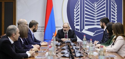 Ցավում եմ, որ Քերոբյանի պաշտոնանկությունն այսպես եղավ. Փաշինյանը ներկայացրեց նոր նախարարին