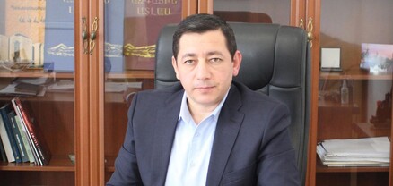 Ռեկտորը դարձավ Քաղշին կոմիտեի ղեկավար. հանդերձարանից պոկված կախիչների հետքերով. Ժողովուրդ