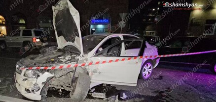 Երևանում բախվել են «Nissan Teana»-ն, «Toyota Camry»-ն ու «Mercedes C250»-ը. կա վիրավոր. shamshyan.com 