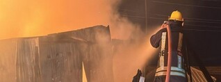 Այրվում է Բաքվի փայտանյութերի շուկան